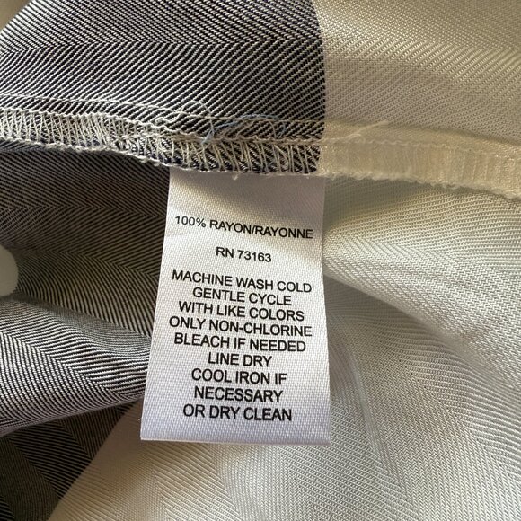 Cupio Blush gray and white striped collared sleeveless button down shirt size M - Picture 7 of 7